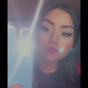 Meet your Posher, Stefany